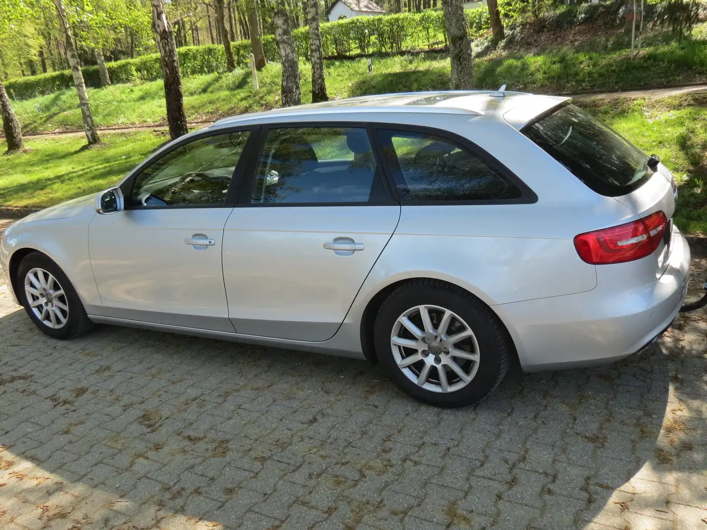 Audi A4 Facelift Grau - 1