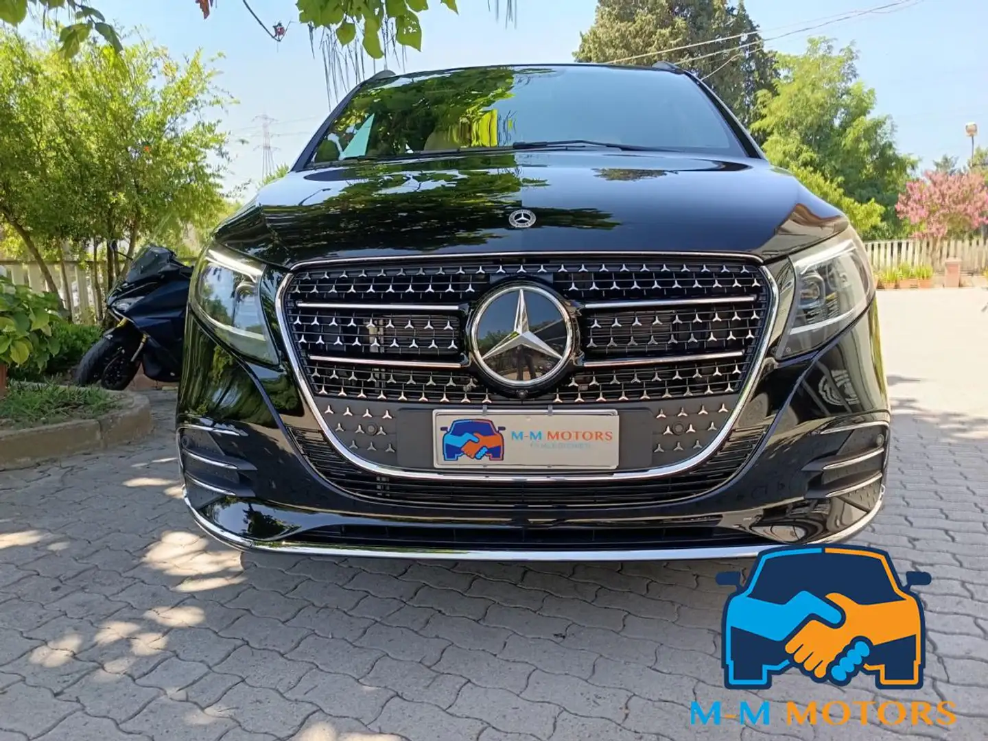 Mercedes-Benz V 300 d Automatic 4Matic AVANGARDE Long Nero - 2
