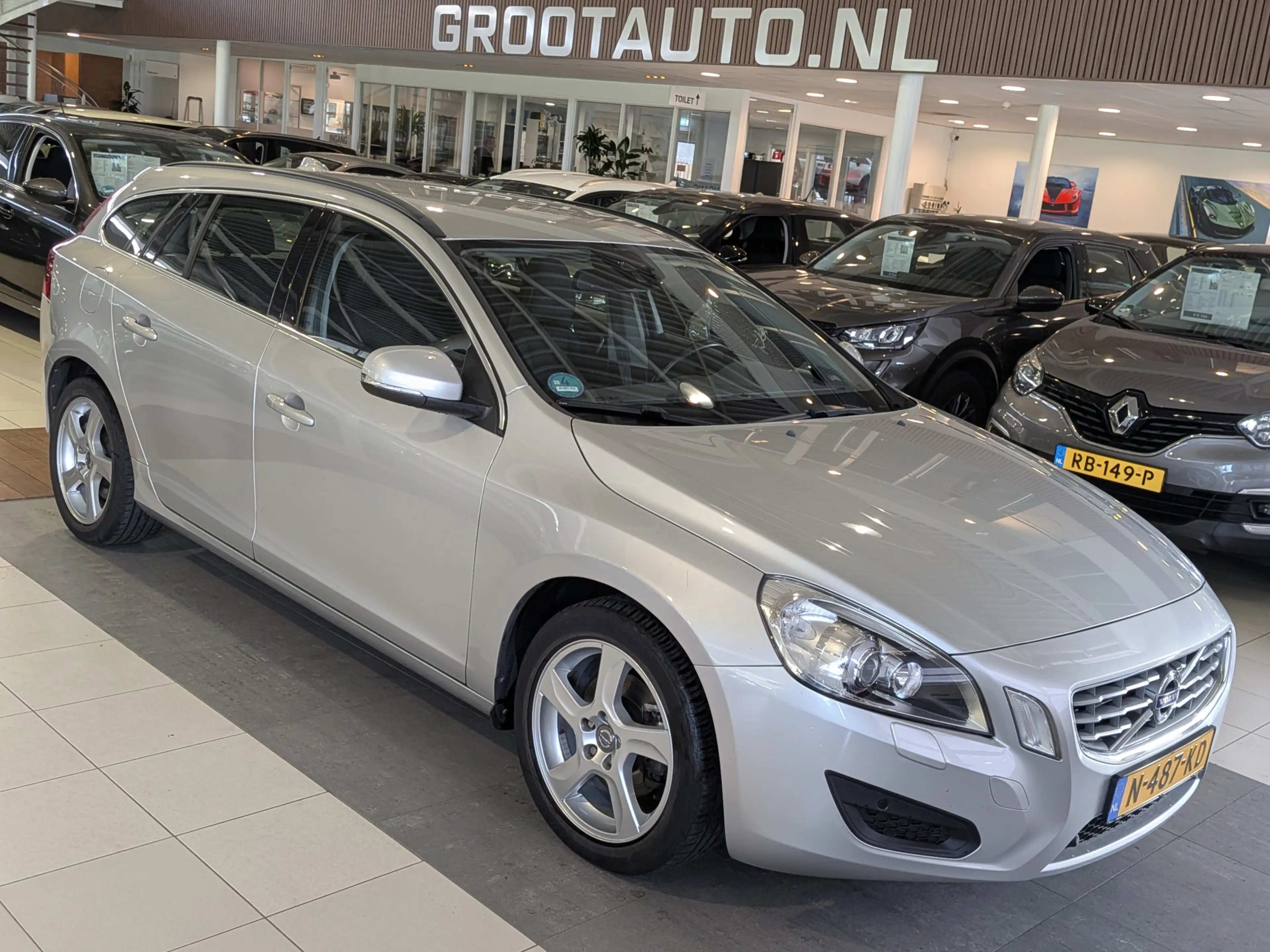 Volvo V60 1.6 T3 R-Design Airco, Cruise Control, Trekhaak, S