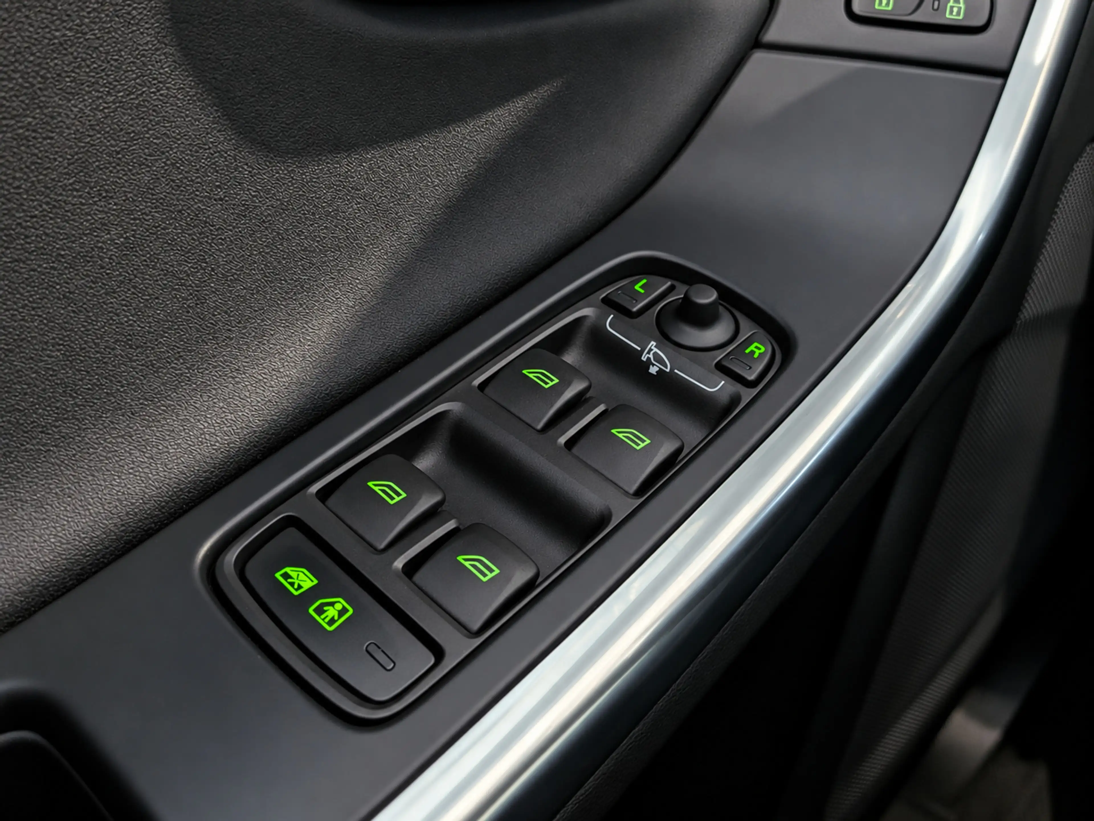 Volvo V60 1.6 T3 R-Design Airco, Cruise Control, Trekhaak, S — photo 19
