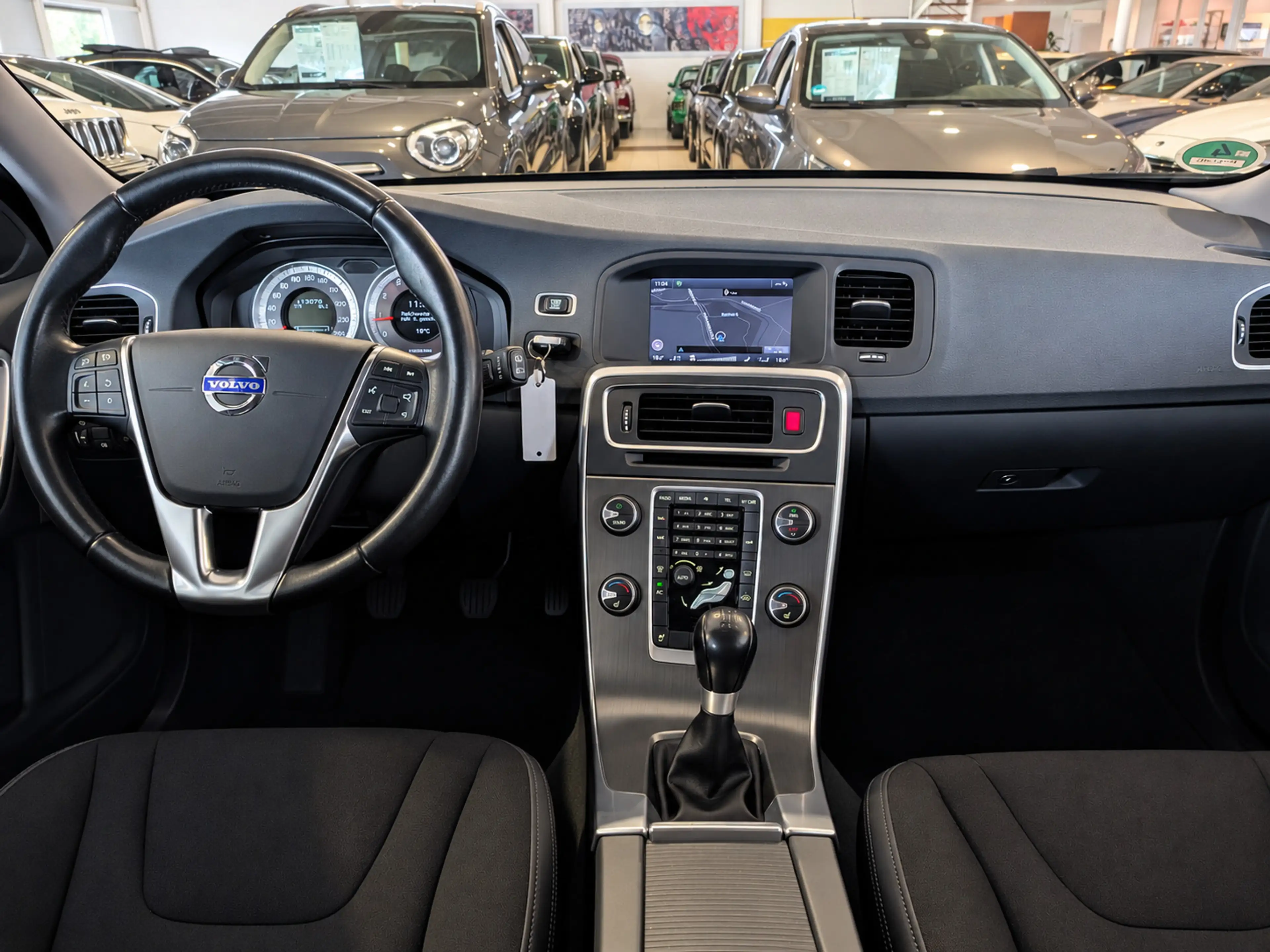 Volvo V60 1.6 T3 R-Design Airco, Cruise Control, Trekhaak, S — photo 9