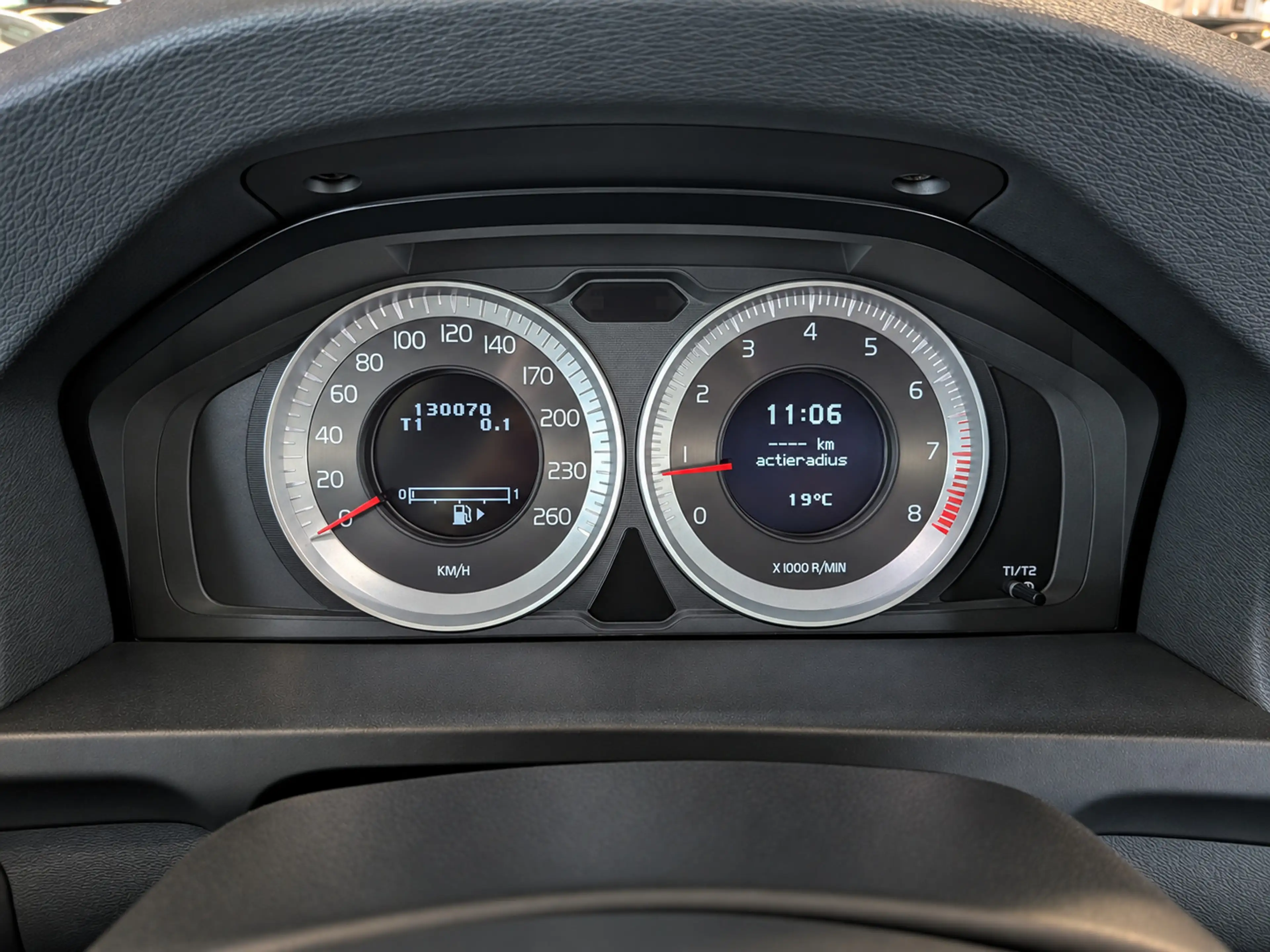 Volvo V60 1.6 T3 R-Design Airco, Cruise Control, Trekhaak, S — photo 11