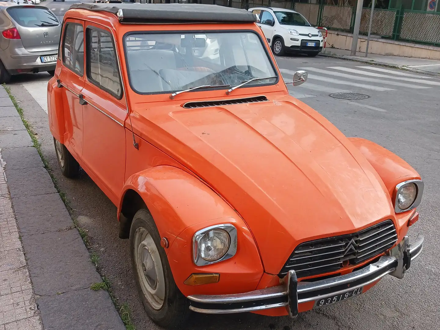 Citroen Dyane 6 Portocaliu - 1