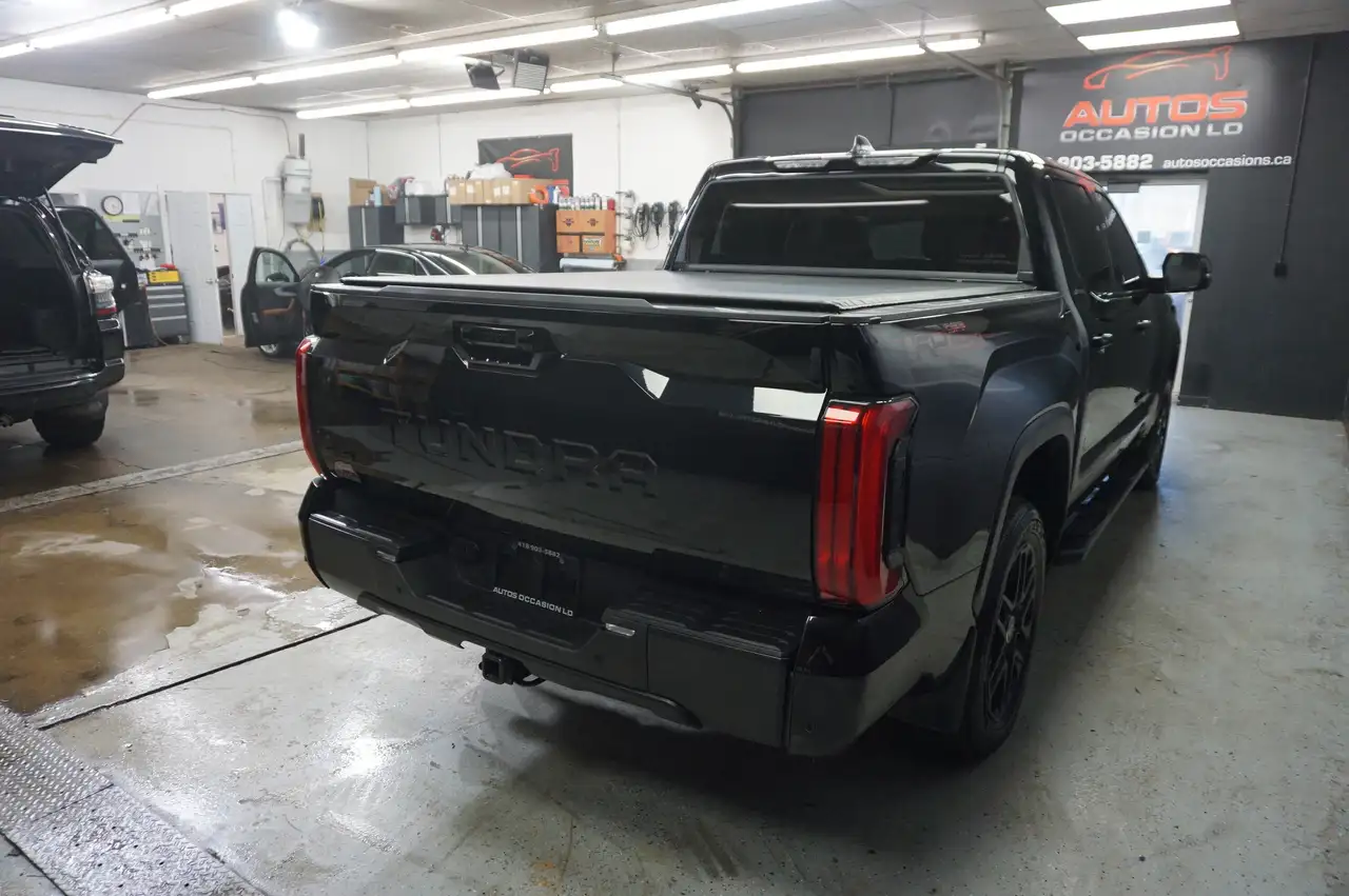 Toyota Tundra снимка Toyota Tundra