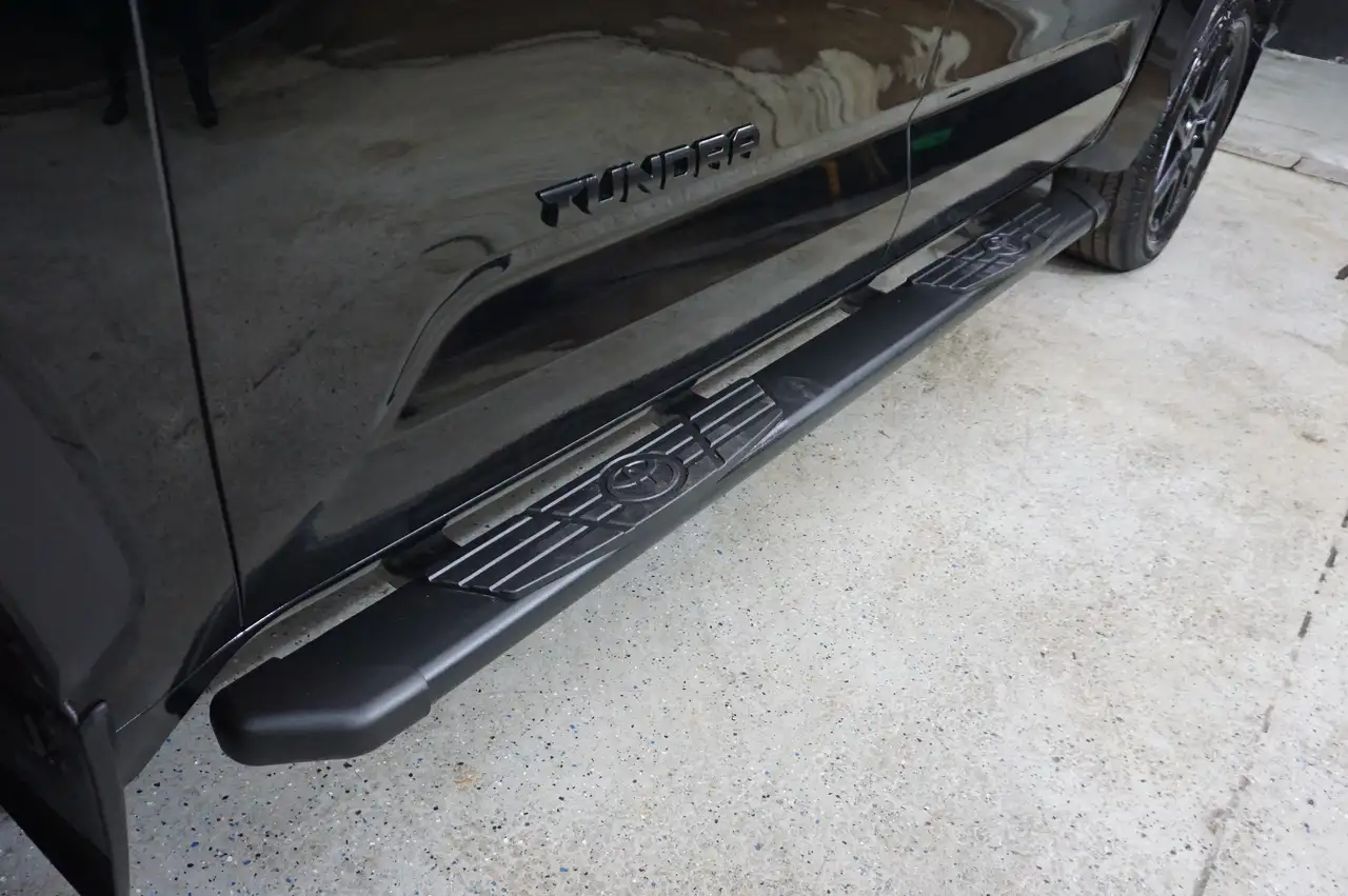 Toyota Tundra снимка Toyota Tundra