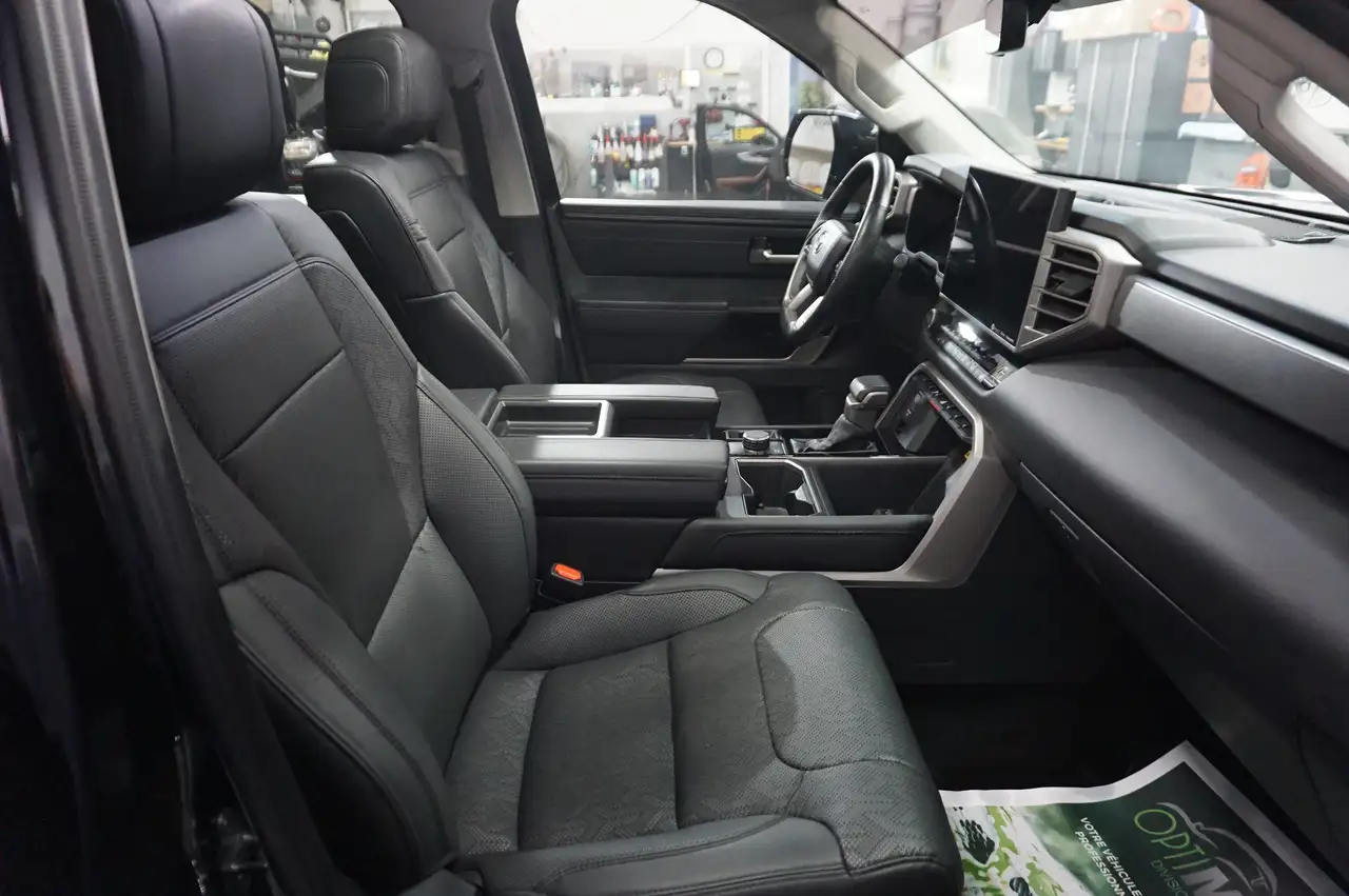 Toyota Tundra снимка Toyota Tundra