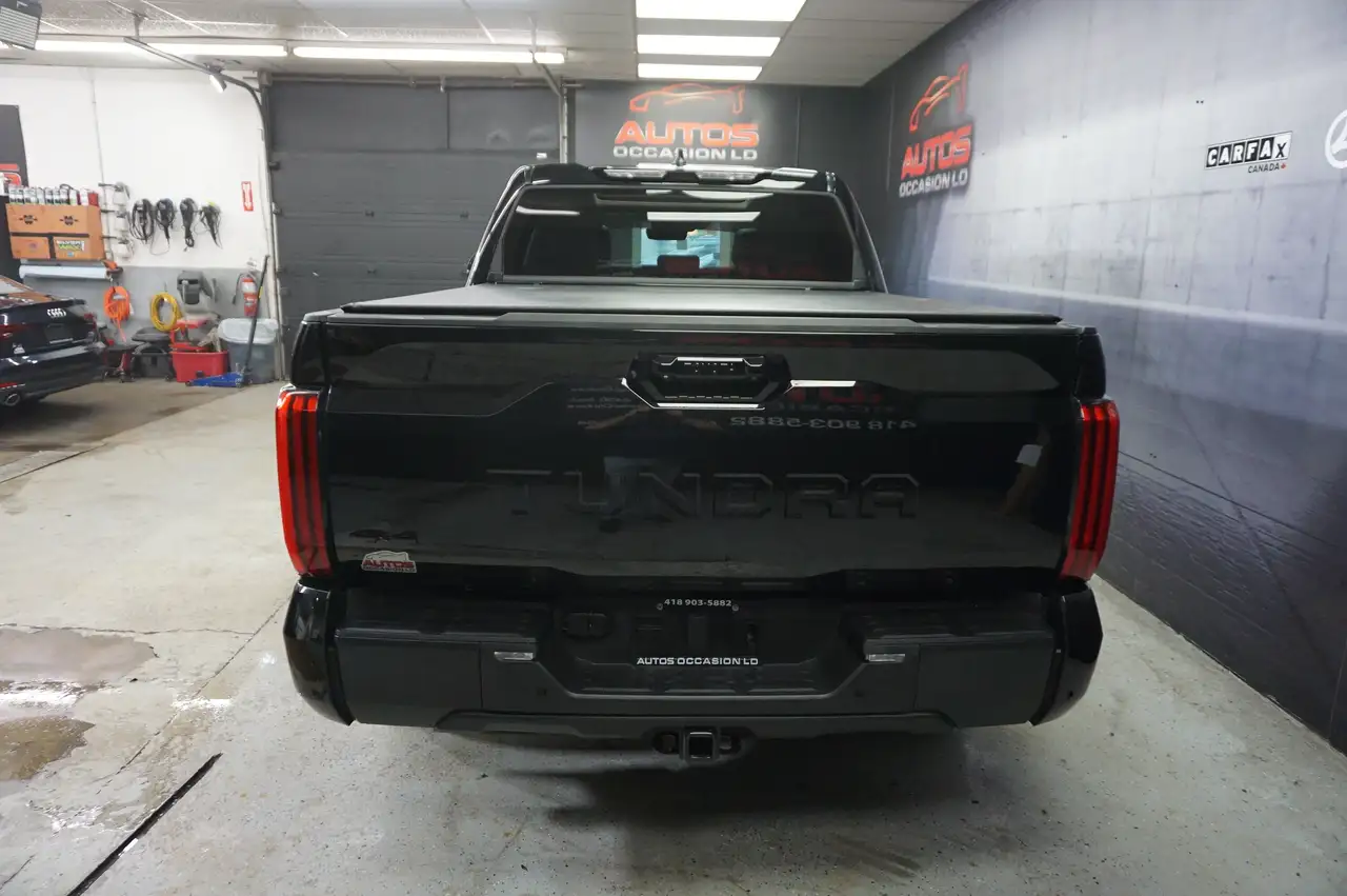 Toyota Tundra снимка Toyota Tundra