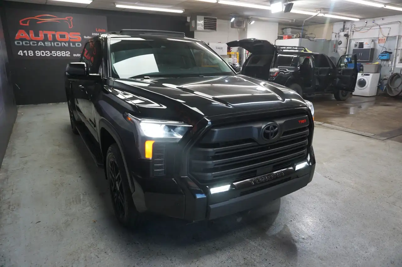 Toyota Tundra снимка Toyota Tundra