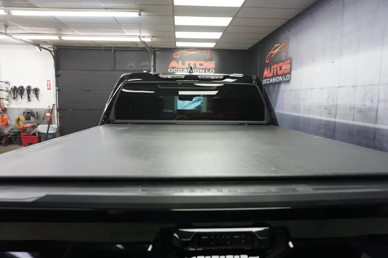 Toyota Tundra снимка Toyota Tundra