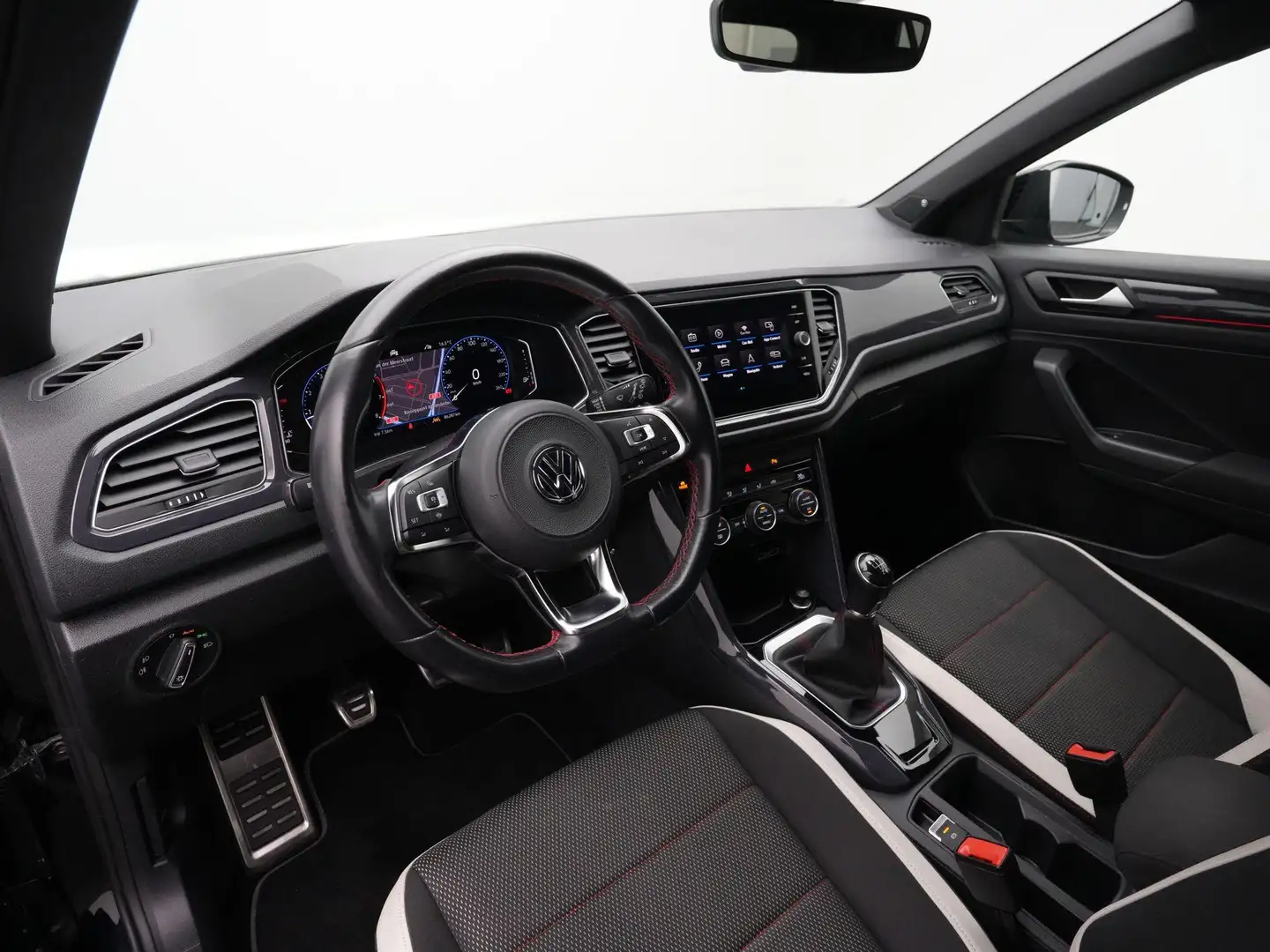 Volkswagen T-Roc 1.5 TSI 150 pk Sport | Beats | Navigatie | Adaptiv Zwart - 2