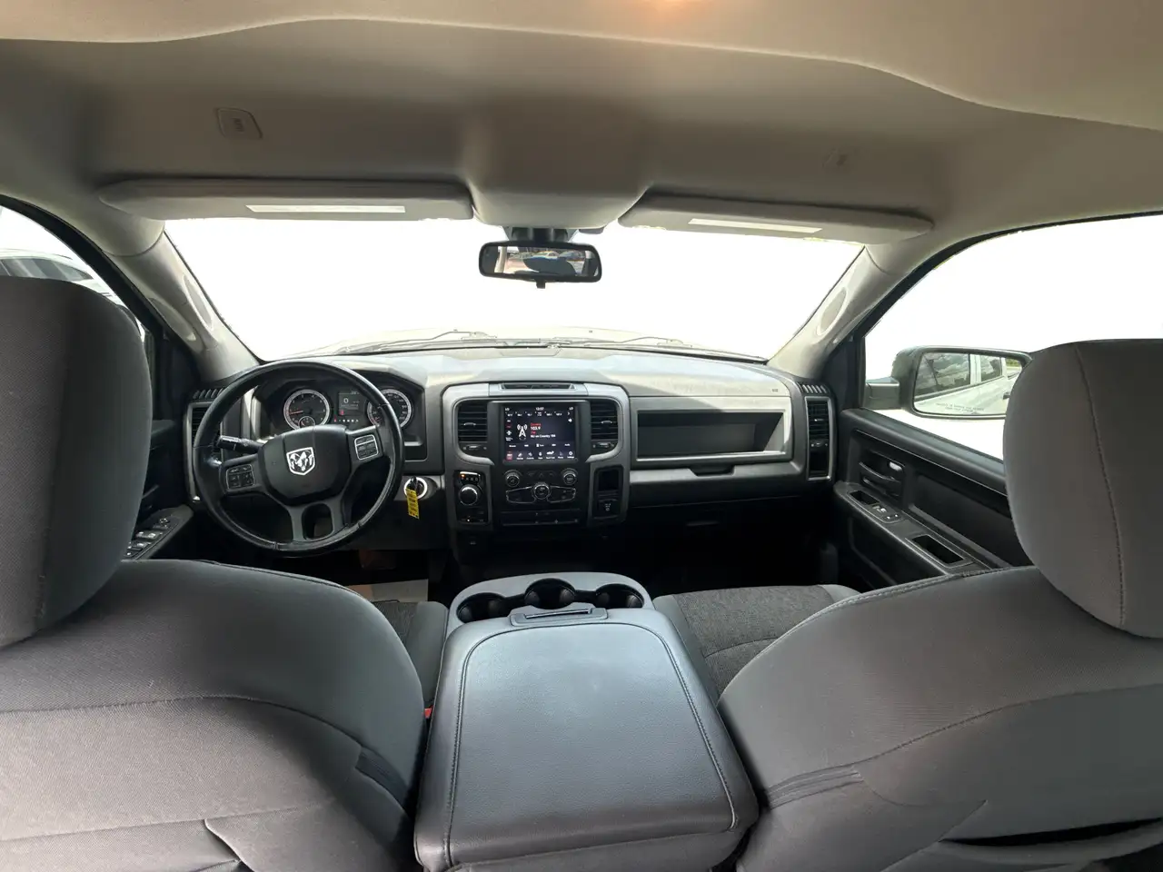RAM 1500 снимка RAM 1500