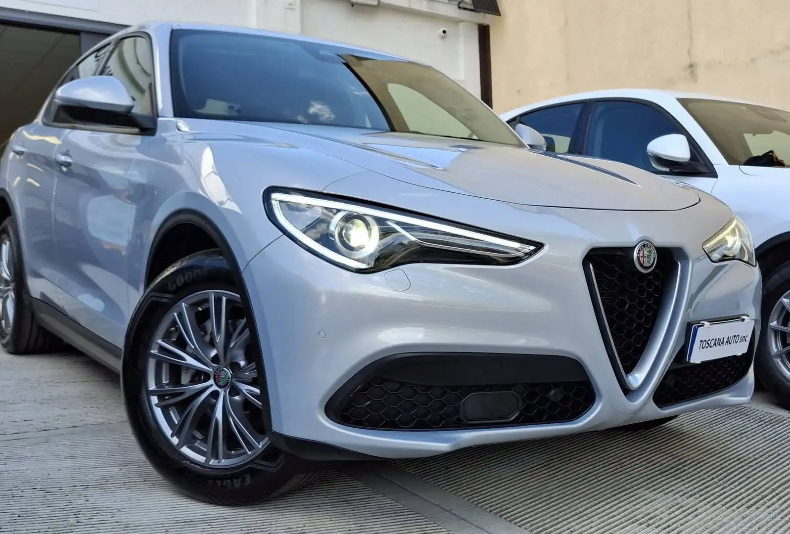 Alfa Romeo Stelvio Stelvio 2020 2.2 t Business Q4 190cv auto Bianco - 2