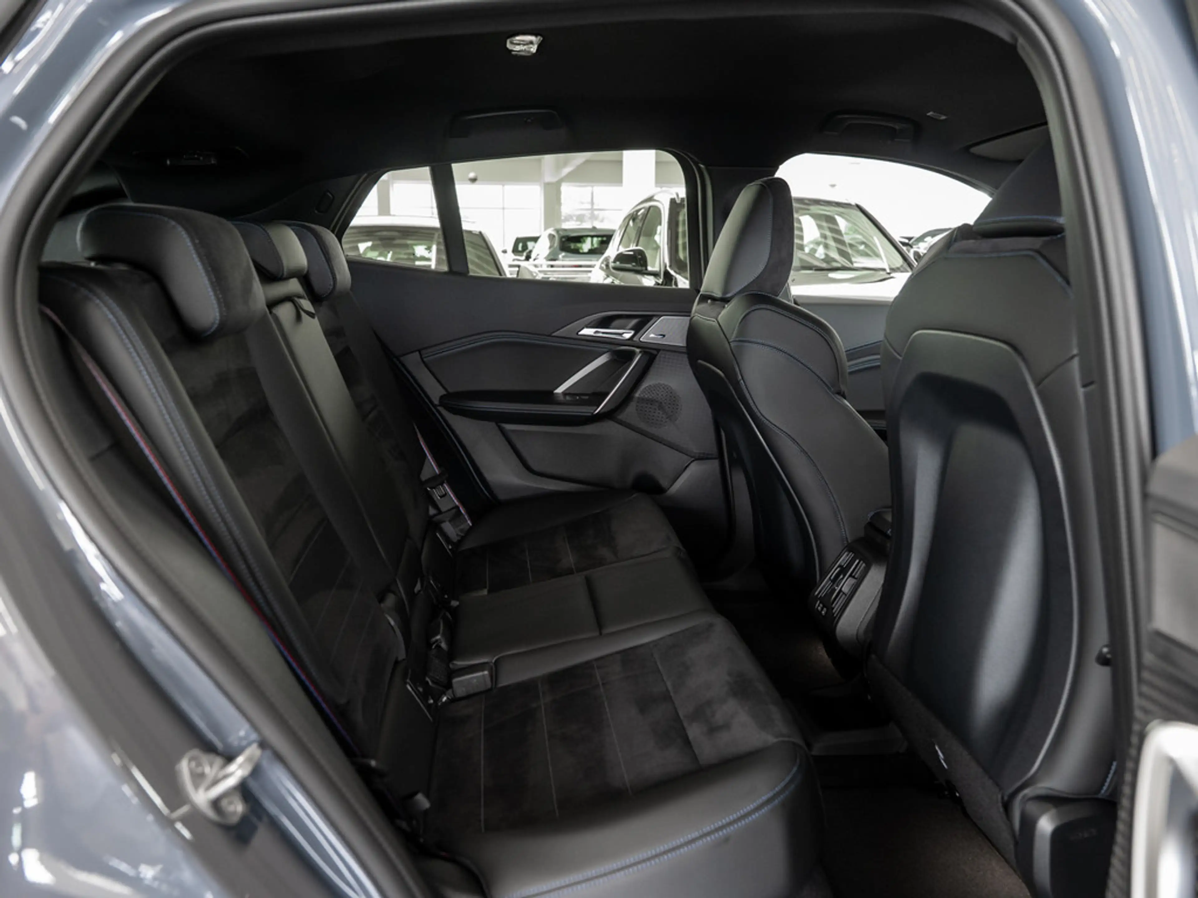 BMW iX2 xDrive30 M-Sport Pro 360° LED AKTIVSITZE — photo 9