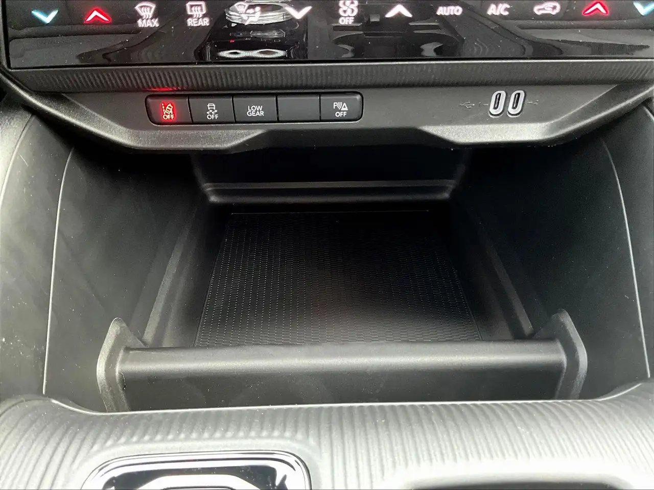 Jeep Cherokee photo Jeep Cherokee