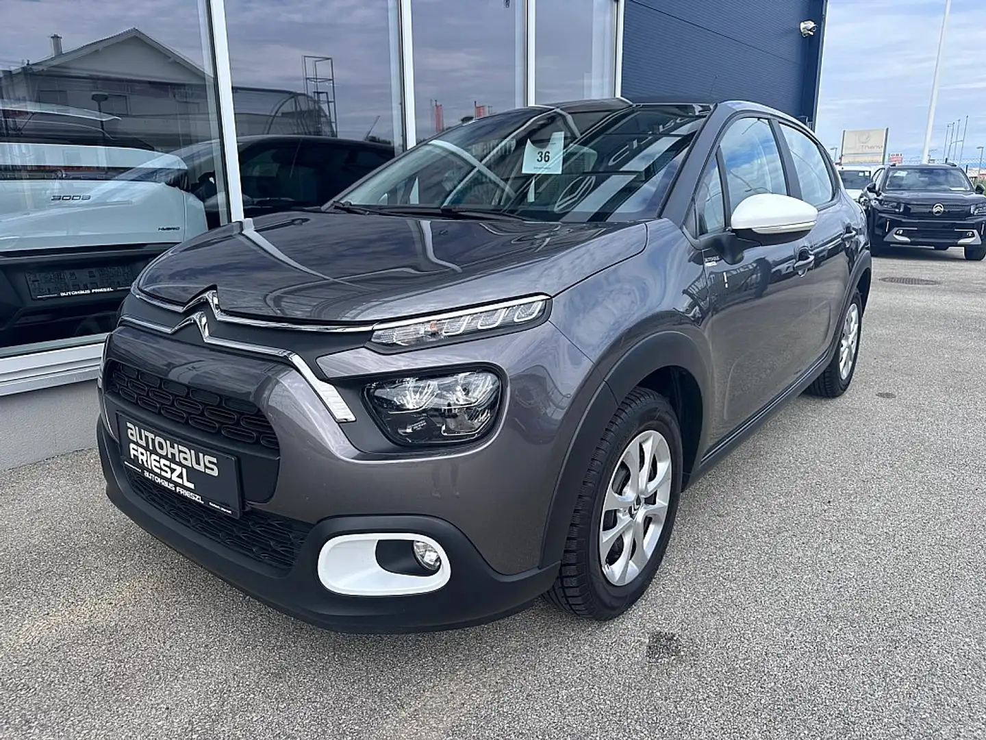 Citroen C3 PureTech 83 S&S 5-Gang-Manuell You Grigio - 1