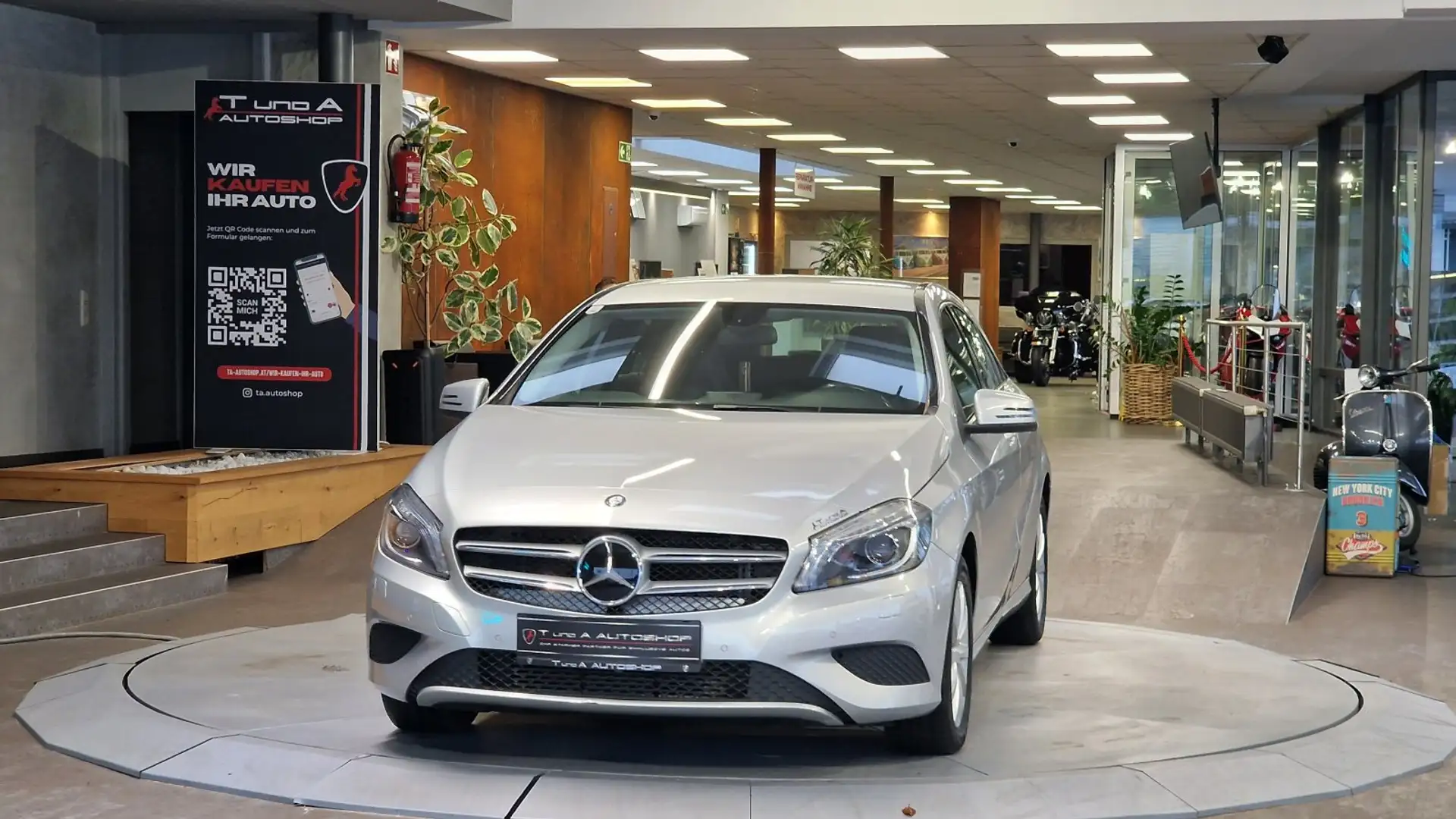 Mercedes-Benz A 180 CDI 1-Hand Edition Style *Wenig KM* Silber - 2