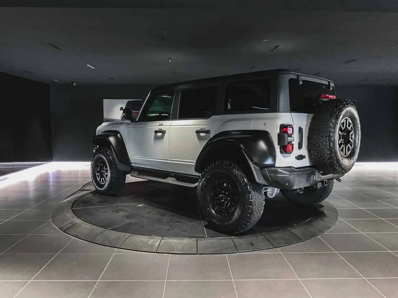Ford Bronco снимка Ford Bronco