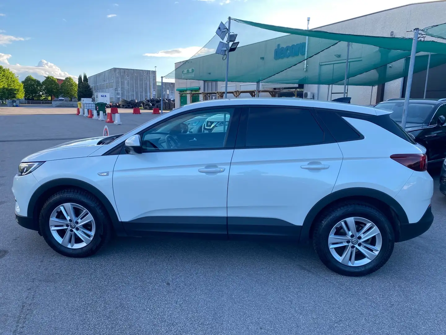 Opel Grandland X X 1.5 diesel Ecotec Start&Stop aut. Business Bianco - 2