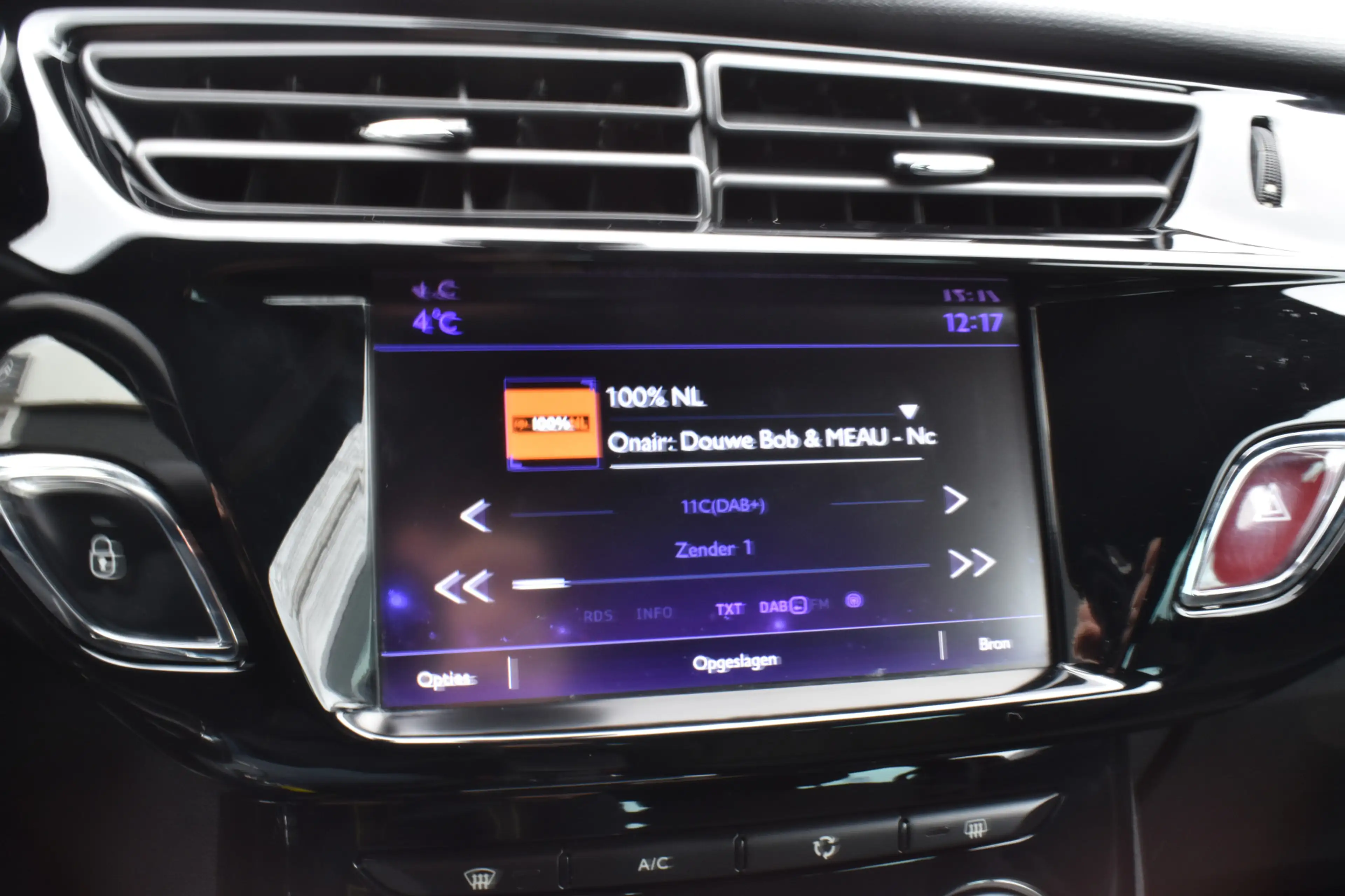 DS Automobiles DS 3 PureTech Performance Line | Navigatie | Airco | Ca — photo 7