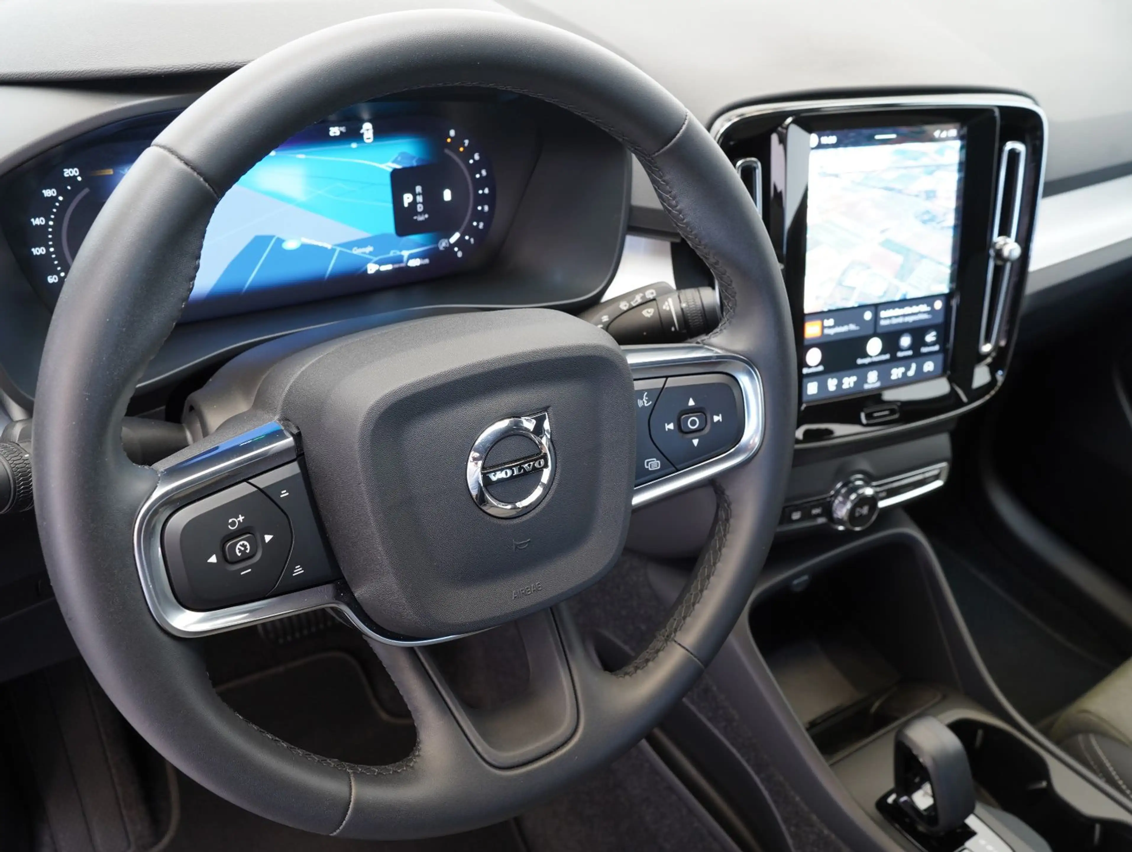 Volvo XC40 B3 B 2WD Core NAVI/GOOGLE/LED/KAMERA — photo 6