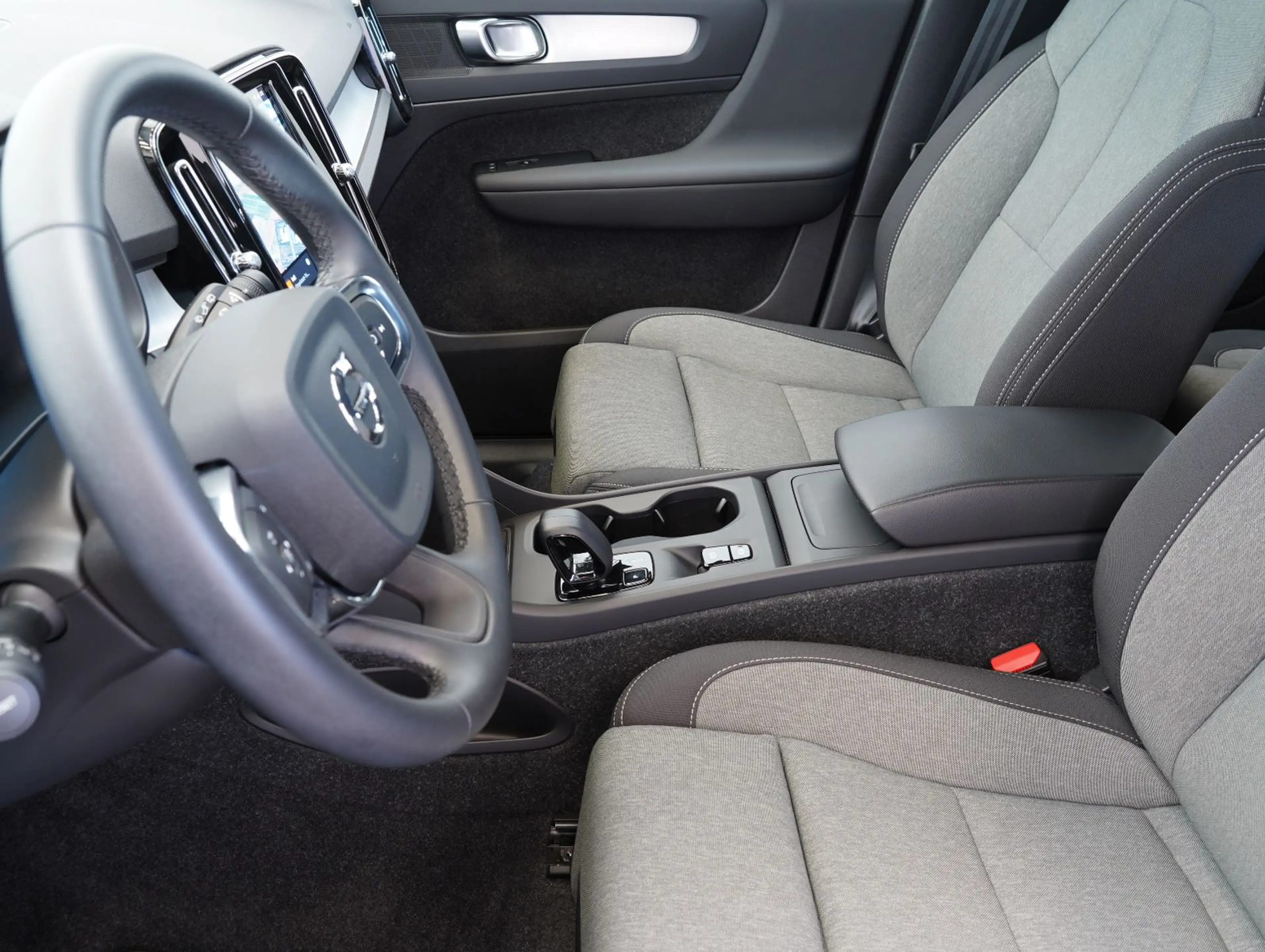 Volvo XC40 B3 B 2WD Core NAVI/GOOGLE/LED/KAMERA — photo 5