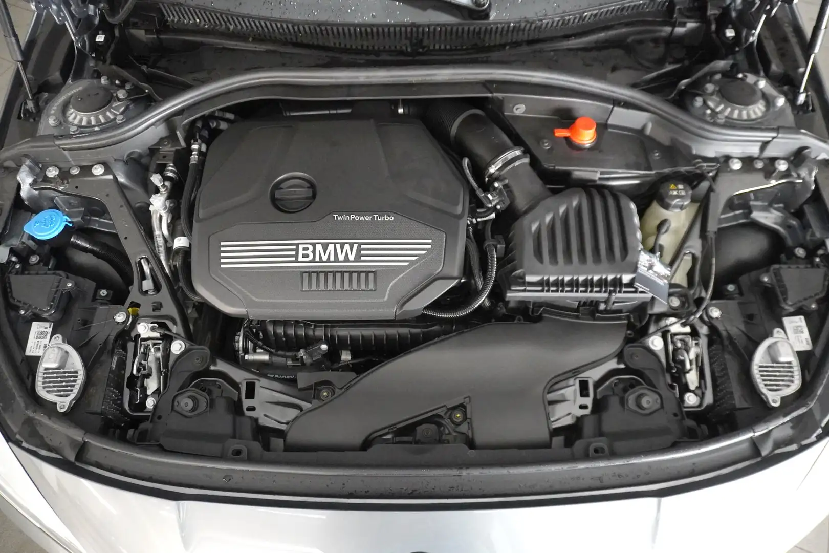 BMW 118 i Grau - 2