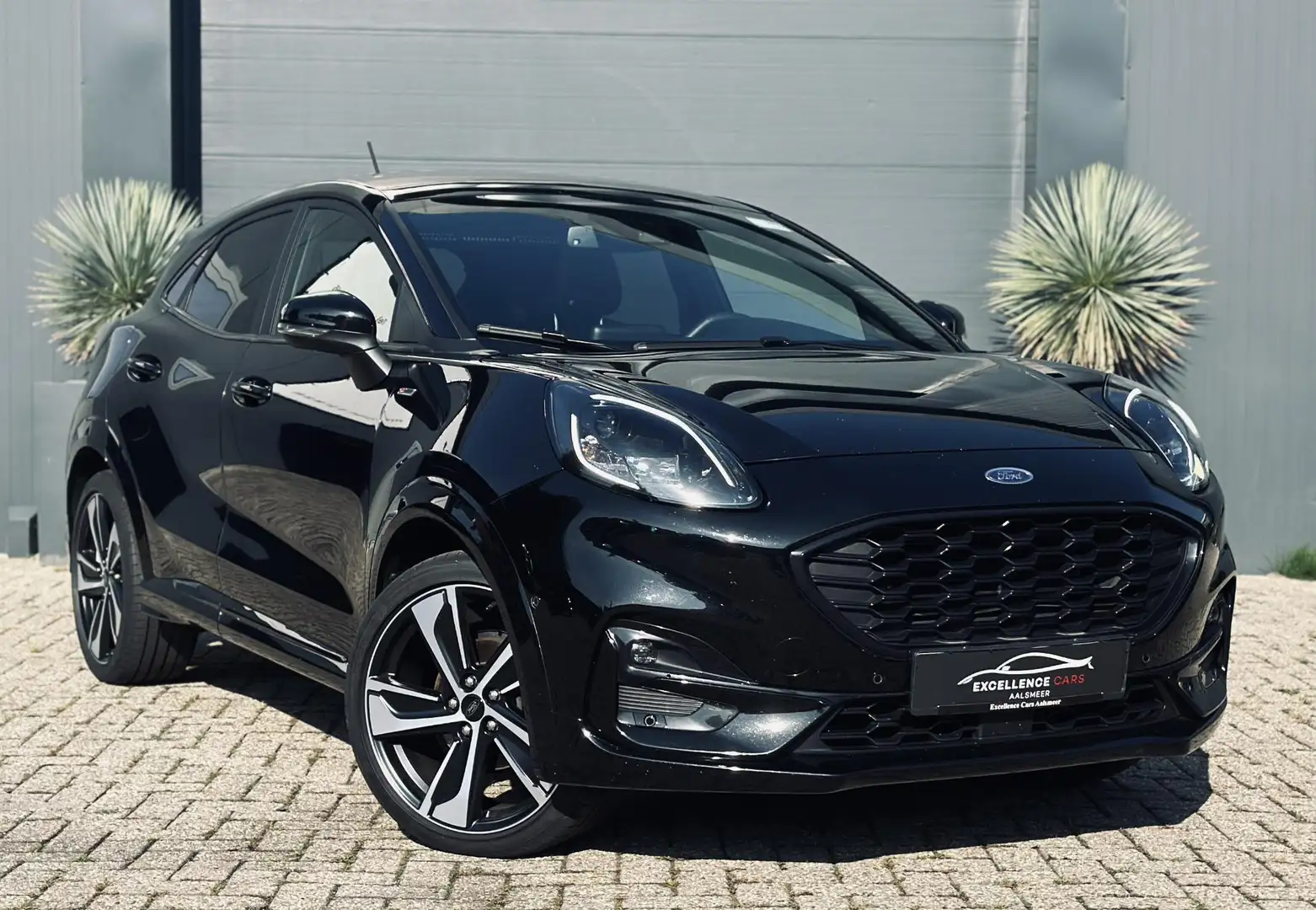 Ford Puma 1.0 EcoBoost Hybrid ST-Line X Pano Automaat Ford P Zwart - 1