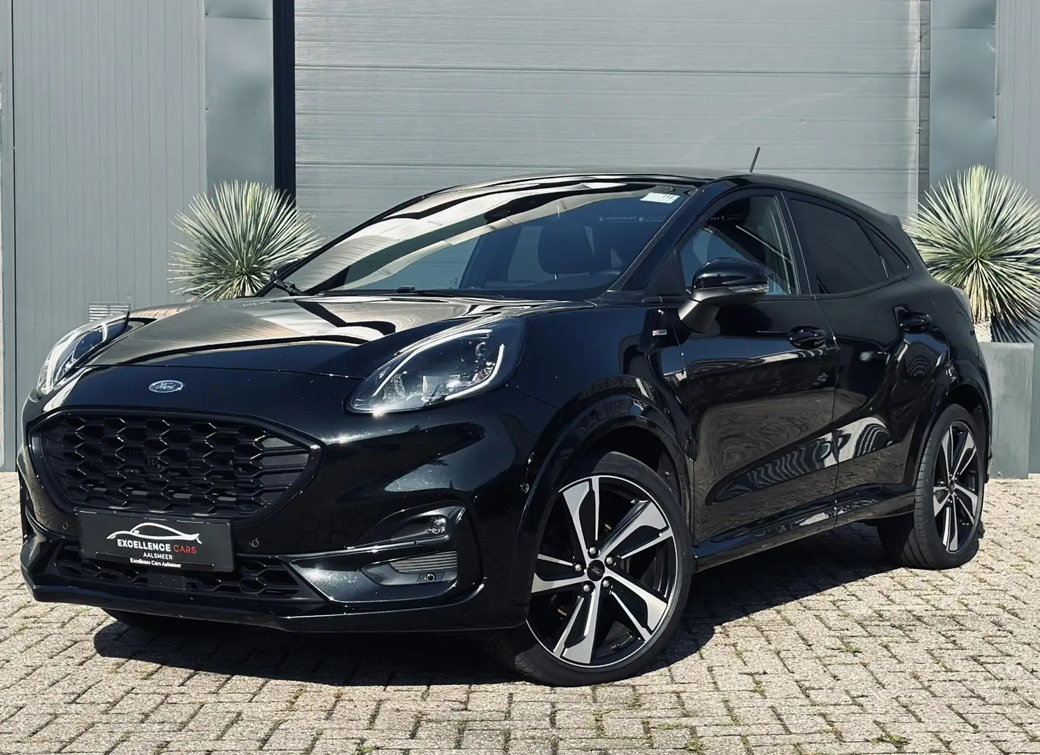 Ford Puma 1.0 EcoBoost Hybrid ST-Line X Pano Automaat Ford P Zwart - 2