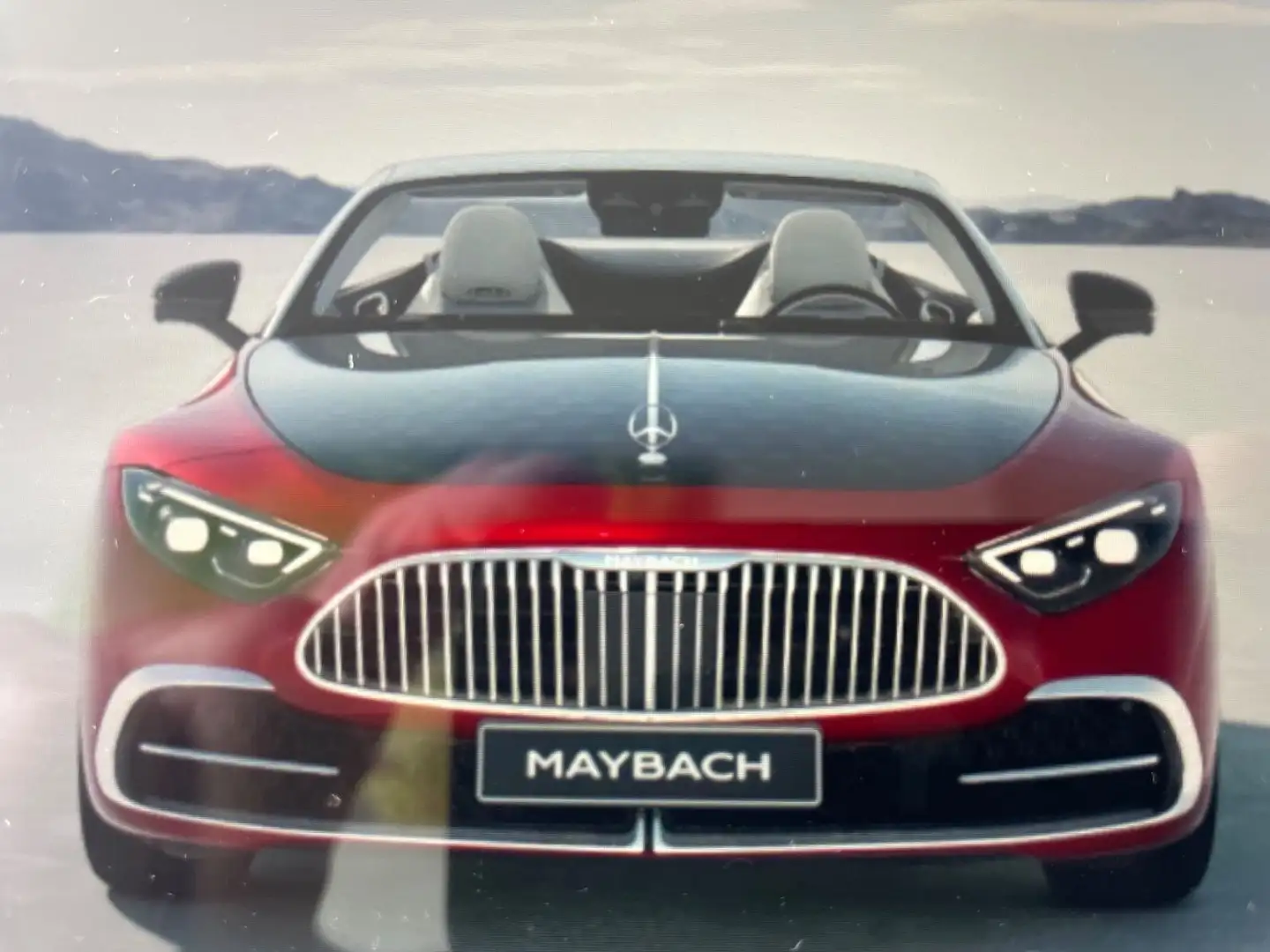 Mercedes-Benz SL 680 Maybach Pattern Monogram Series  2025 Roşu - 1