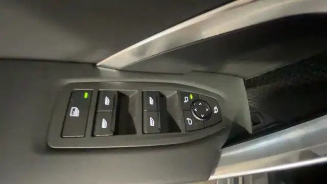 BMW X2 view 17