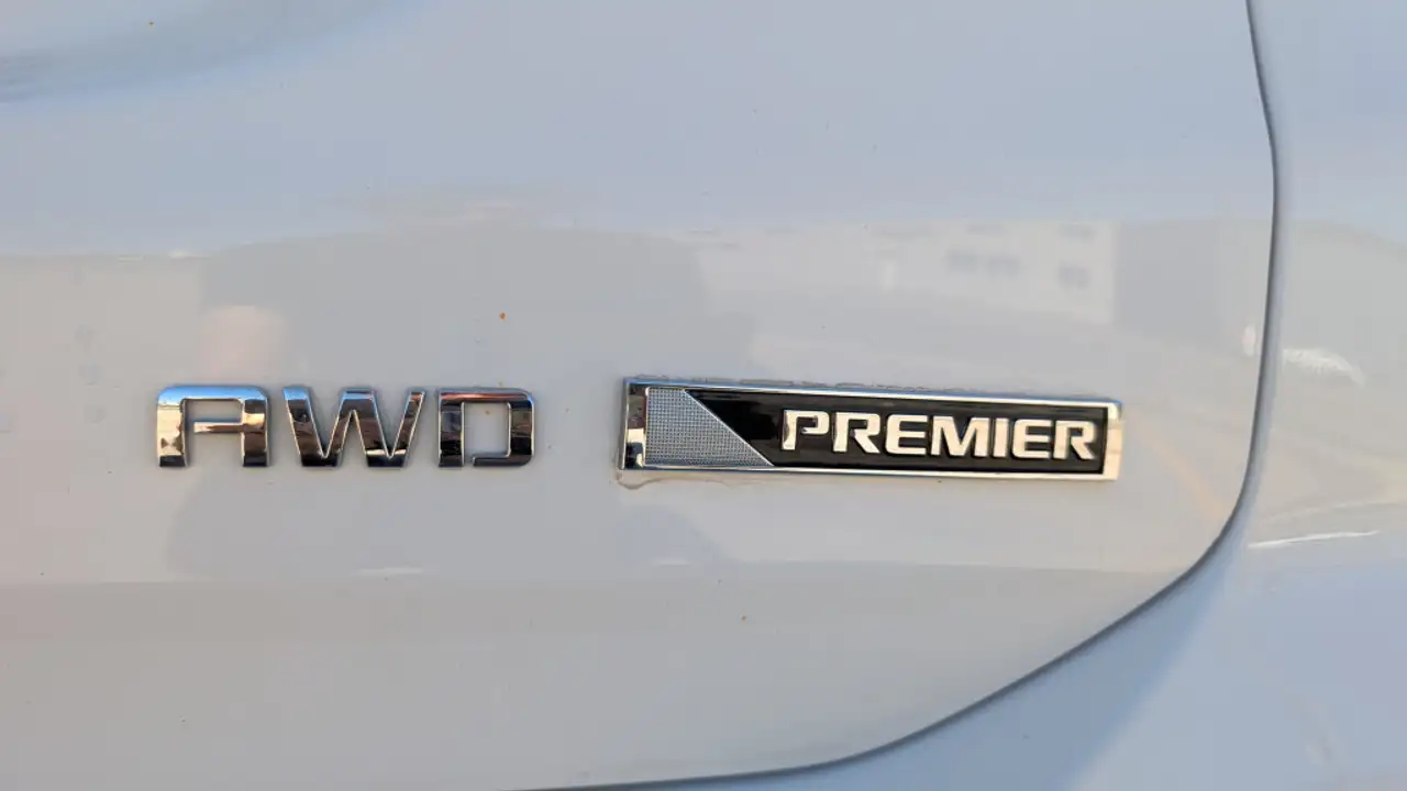 Chevrolet Equinox photo Chevrolet Equinox