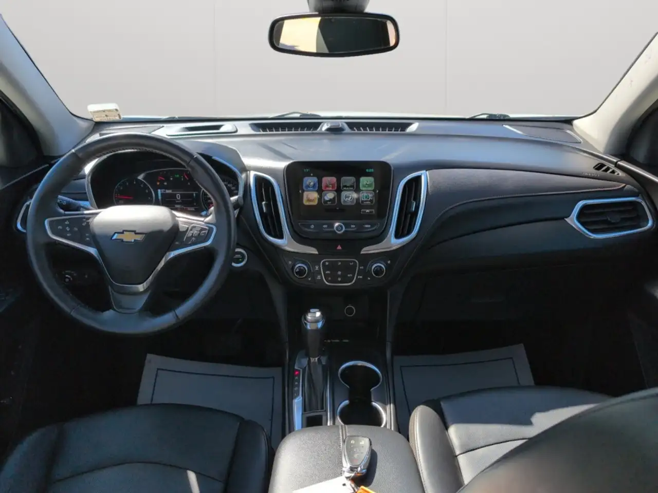 Chevrolet Equinox photo Chevrolet Equinox