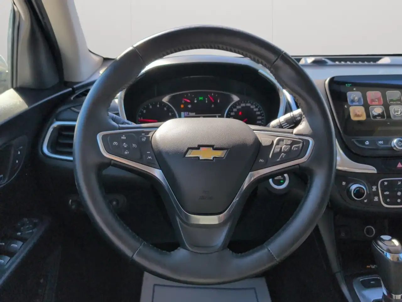 Chevrolet Equinox photo Chevrolet Equinox