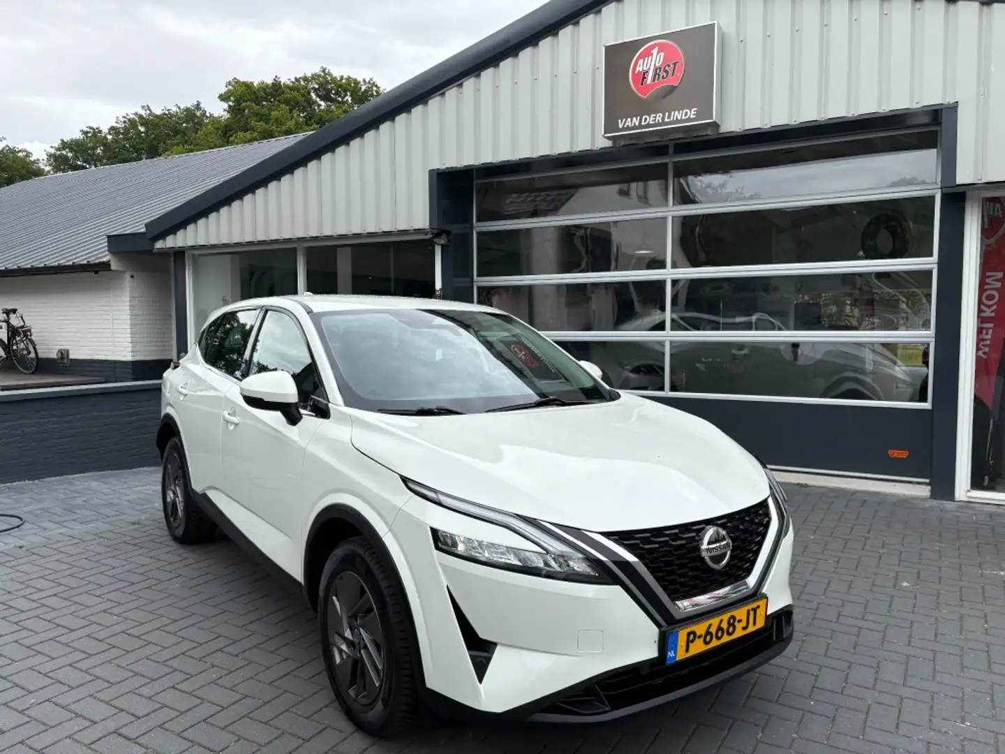 Nissan Qashqai 1.3 MHEV Business Access, Adapt.cruise, LaneAssist Wit - 1