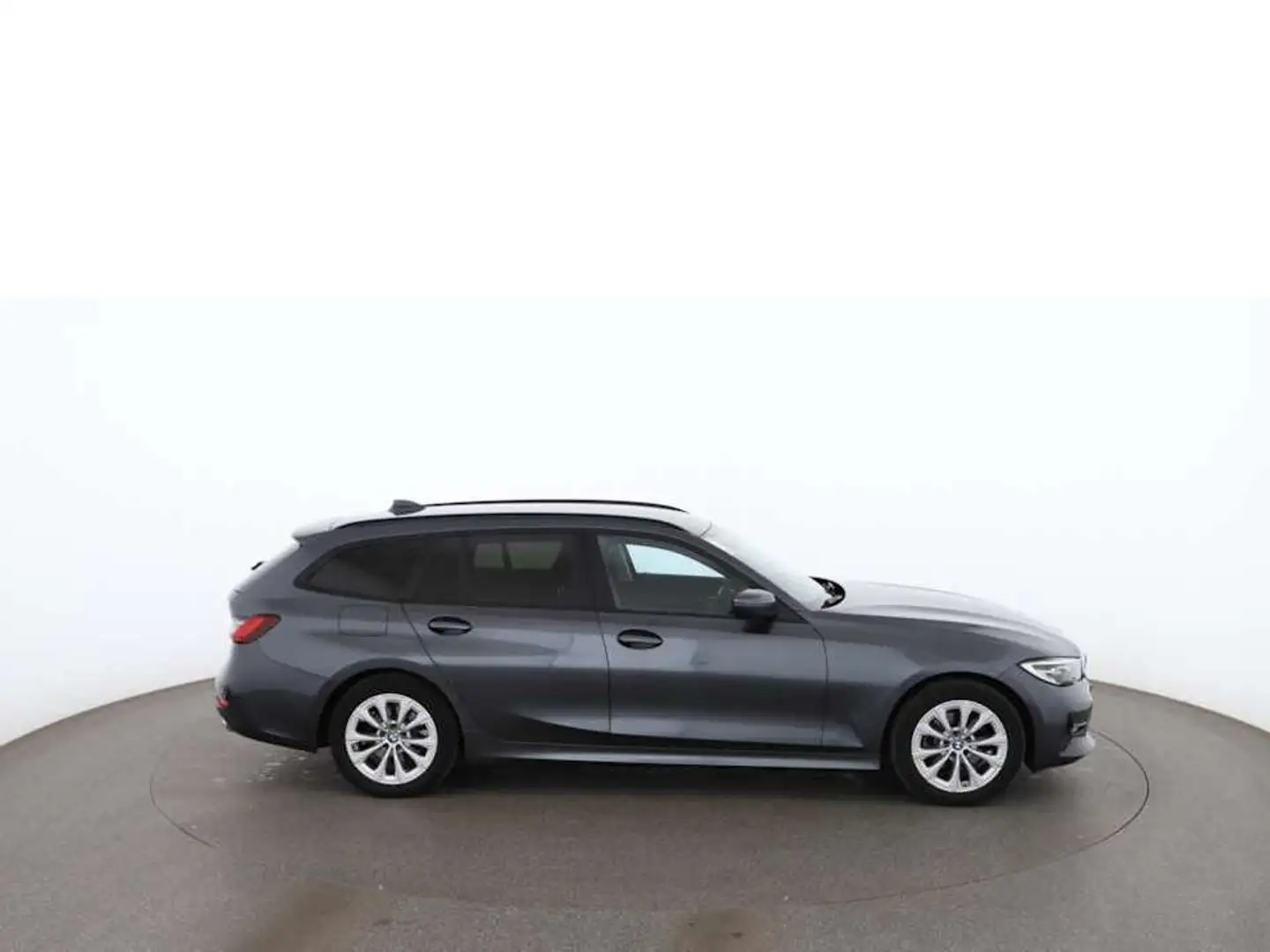 BMW 320 d Touring xDrive Advantage Aut LED NAV ASSIST Gris - 2