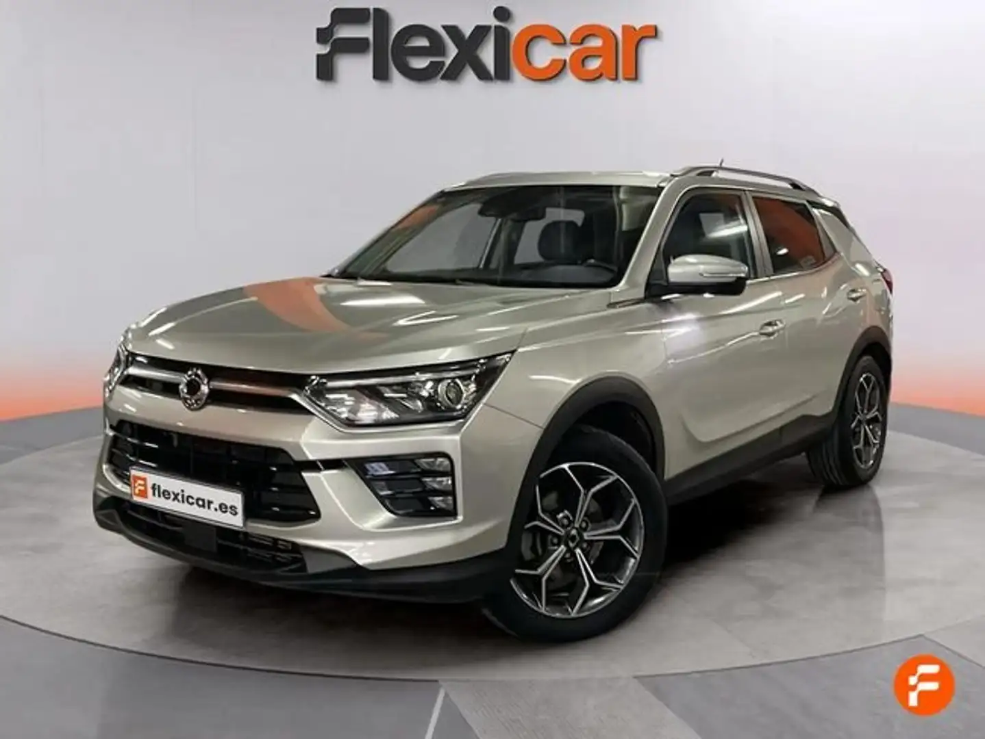 SsangYong Korando D16T Urban 4x2 Aut. Šedá - 2