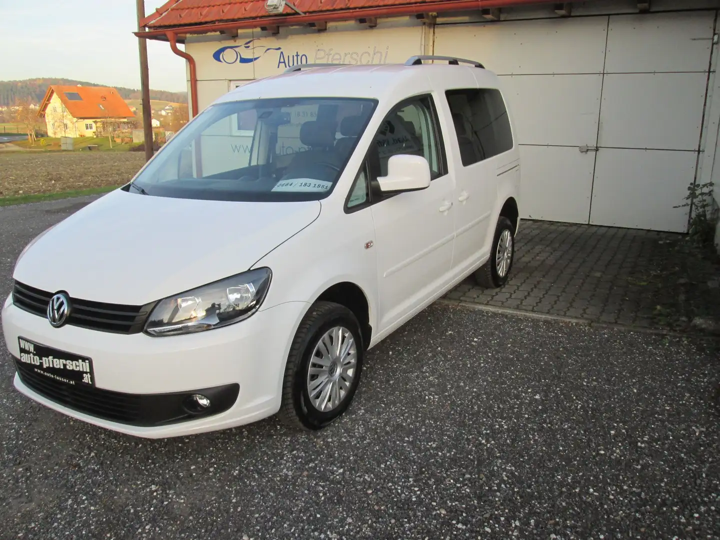 Volkswagen Caddy 2.0 TDI Trendline 4Motion Blanc - 2
