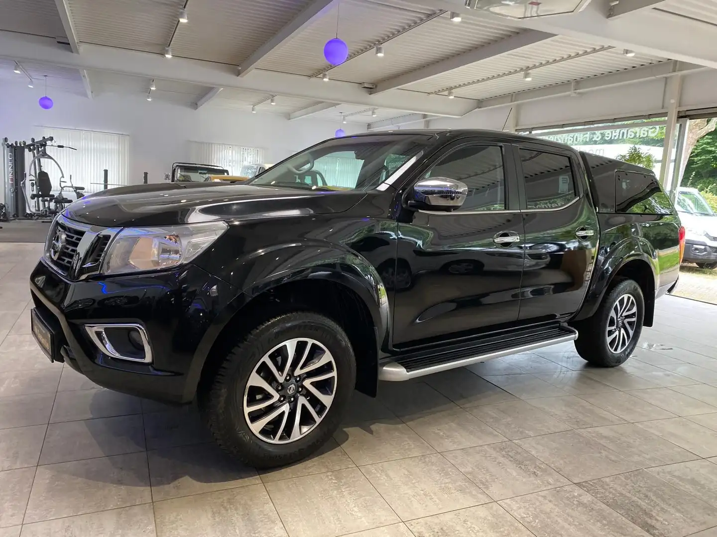 Nissan Navara NP300 N-Connecta 4x4*Garantie* Black - 2