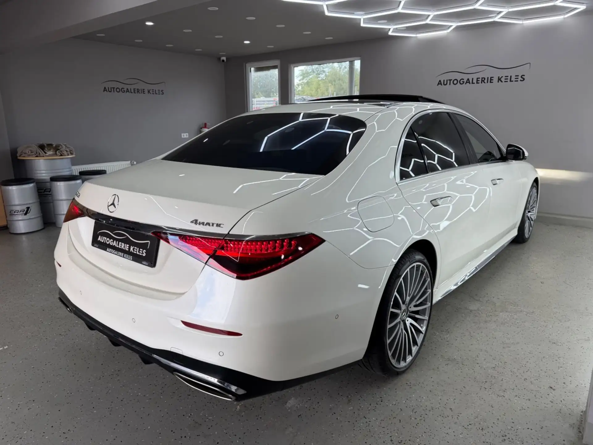 벤츠 Mercedes-Benz S-Class S 580 2023 흰색 사진 4