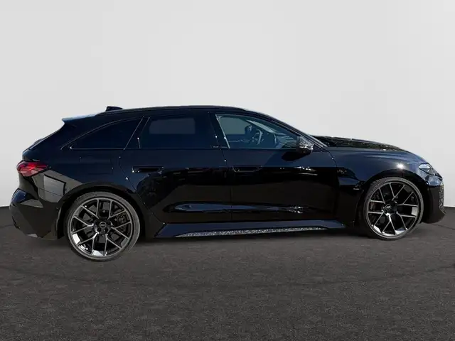 Audi RS view 4