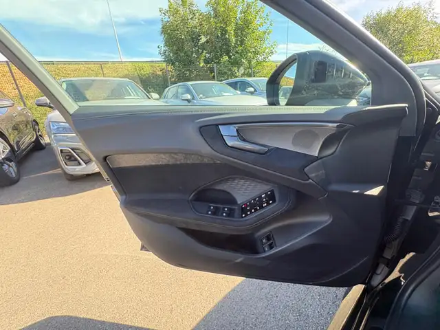 Audi RS view 8