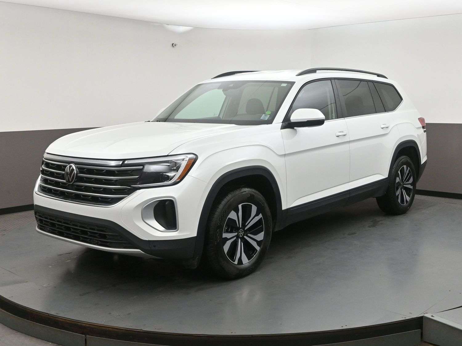 2026 Volkswagen Atlas 4MOTION COMFORTLINE TONS OF SPACE! THIRD ROW, REMO — снимка 3