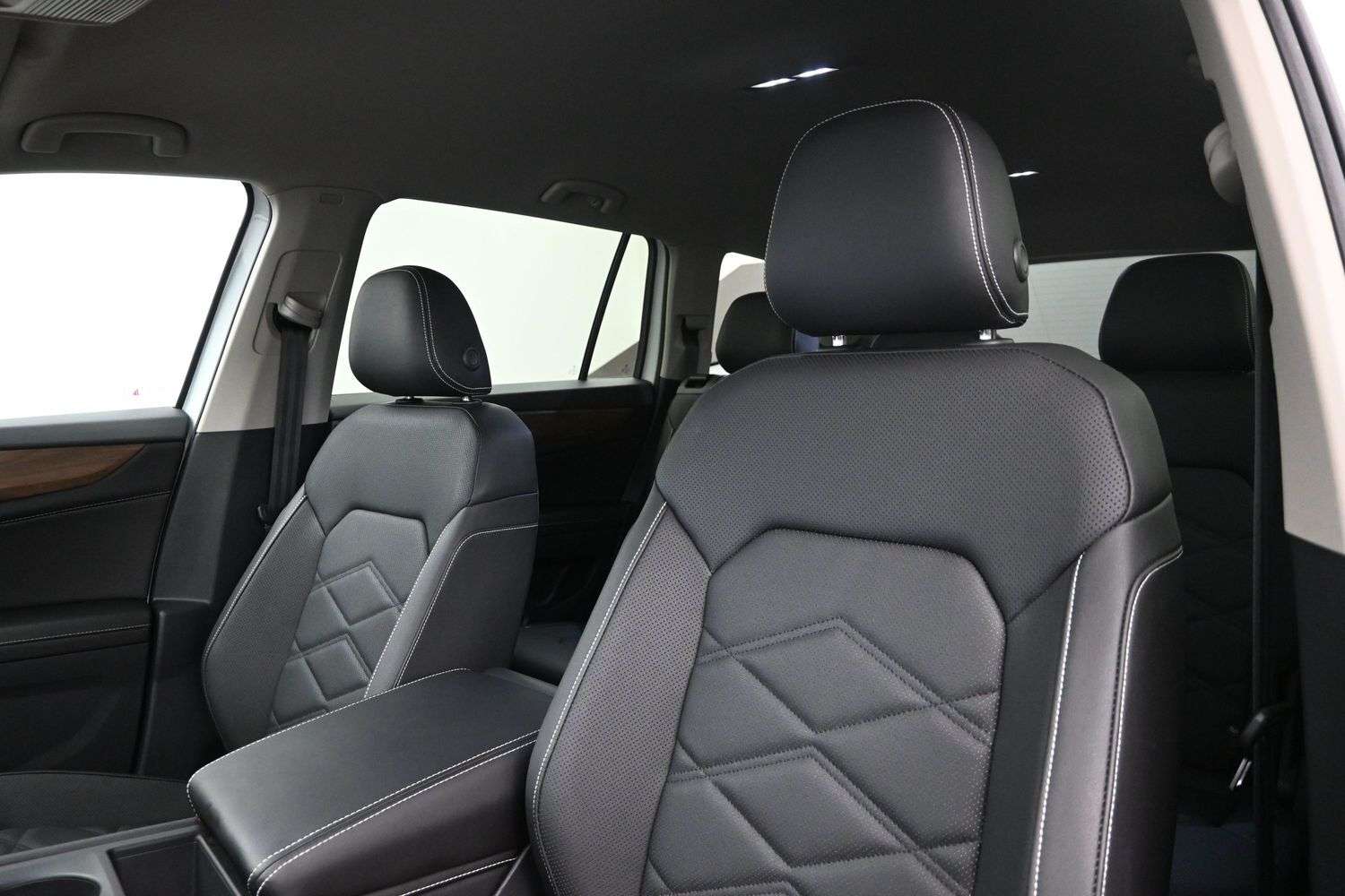 2026 Volkswagen Atlas 4MOTION COMFORTLINE TONS OF SPACE! THIRD ROW, REMO — снимка 4