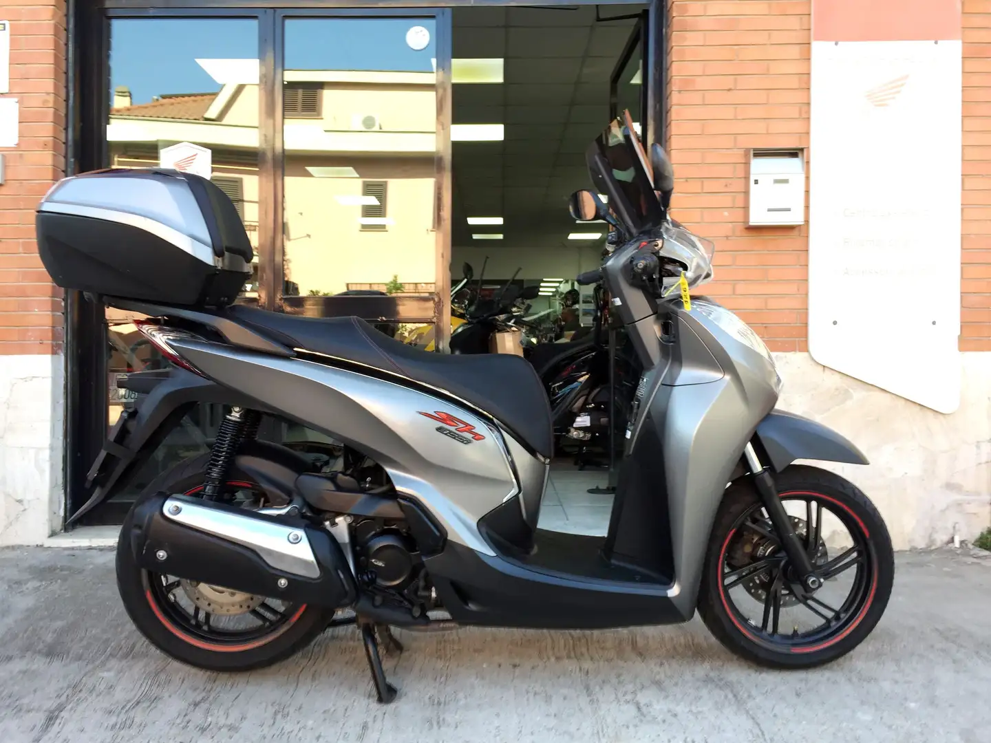 Honda SH 300 SPORT 2020 - FINANZIAMENTI Gris - 1