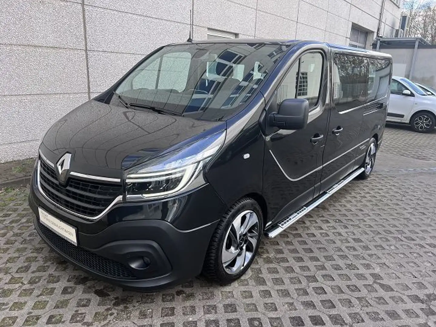 Renault Trafic Combi Life Energy L2H1 Irmscher Automatik Schwarz - 1