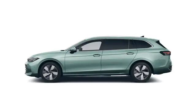 Volkswagen Passat view 6