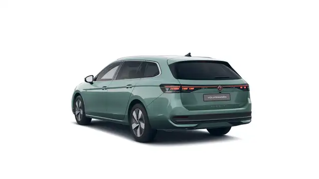 Volkswagen Passat view 5