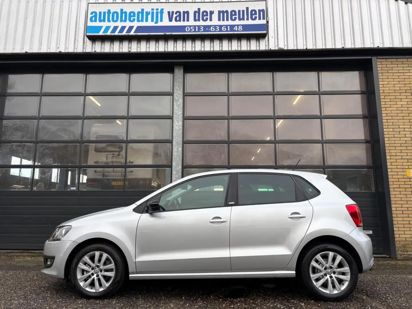 Volkswagen Polo 1.4-16V Highline top onderhouden/nieuwstaat! Grau - 2
