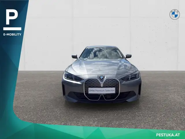 BMW I4 view 2