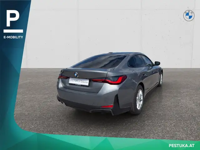 BMW I4 view 4